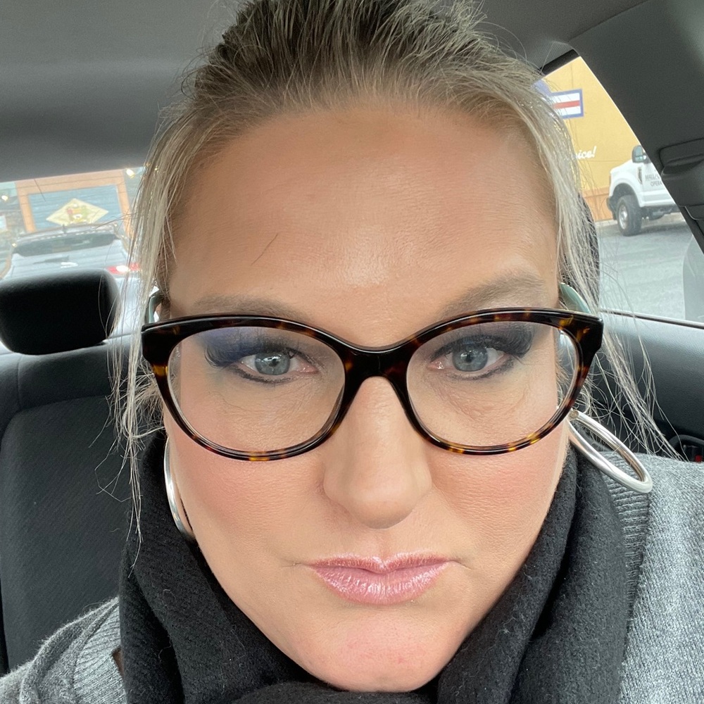 Meet your Posher, Michelle